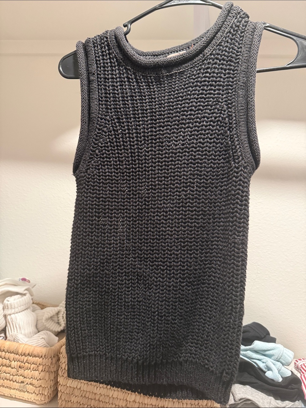 Black Knit Sleeveless Sweater - Classic Tank
